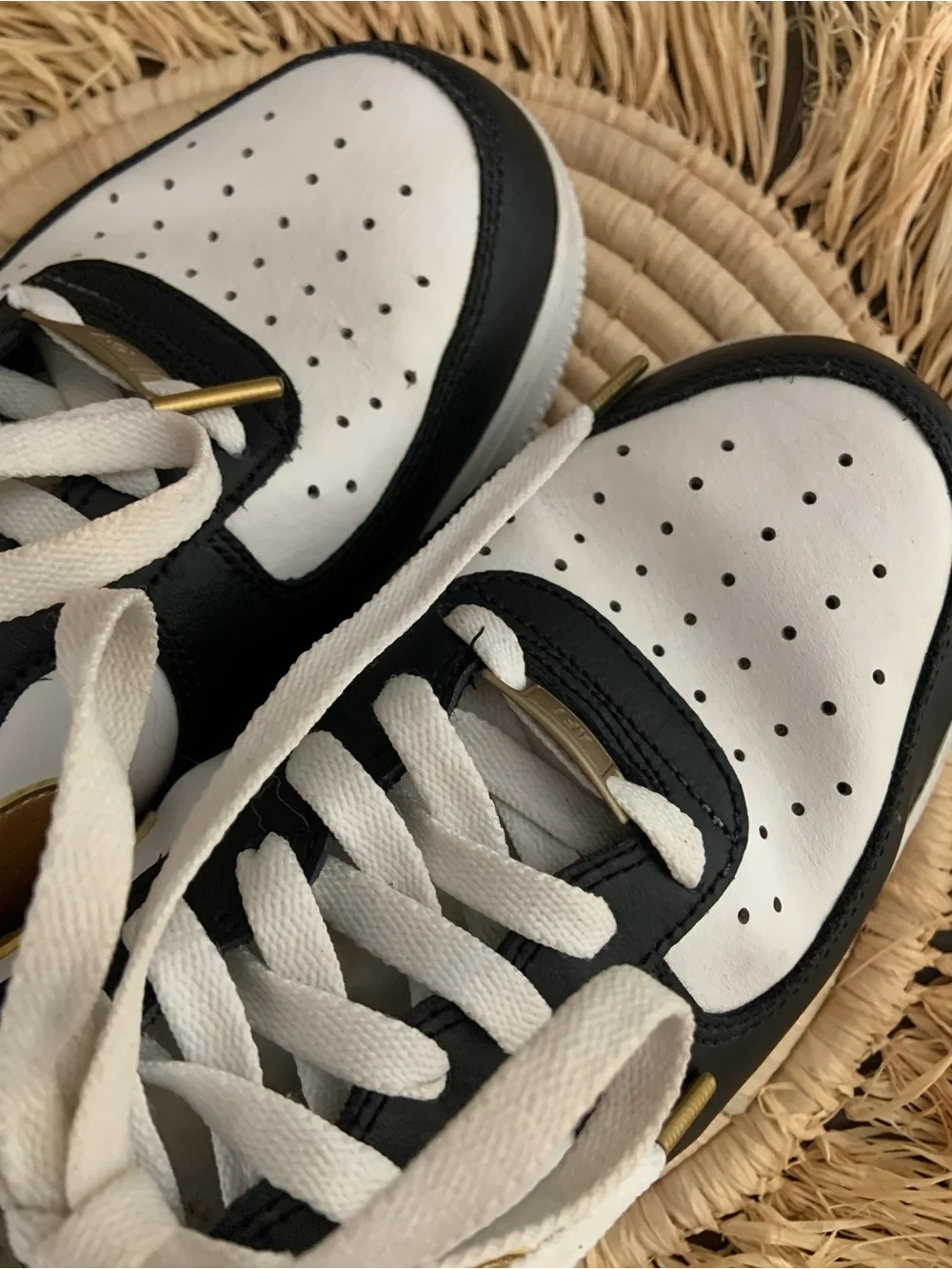 NIKE Men’s Air Force One Black White Gold Sneakers Size 10.5